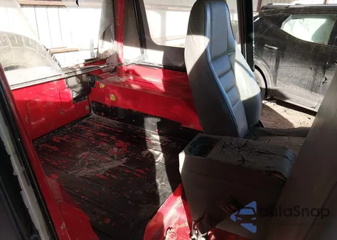 1994 Jeep Wrangler / Yj S z USA, uszkodzony, nr VIN 1J4FY19P1RP463353